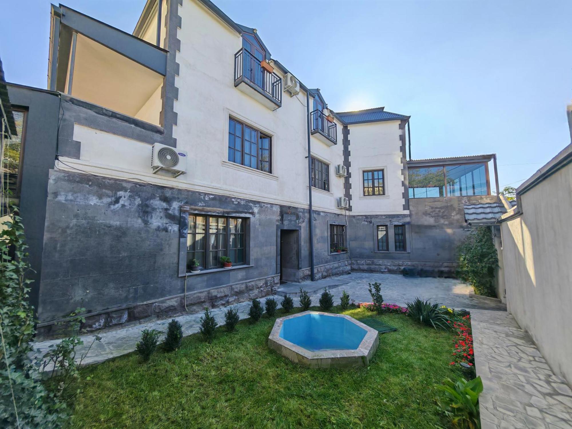 Blur Inn Gallery Erevan Exterior foto