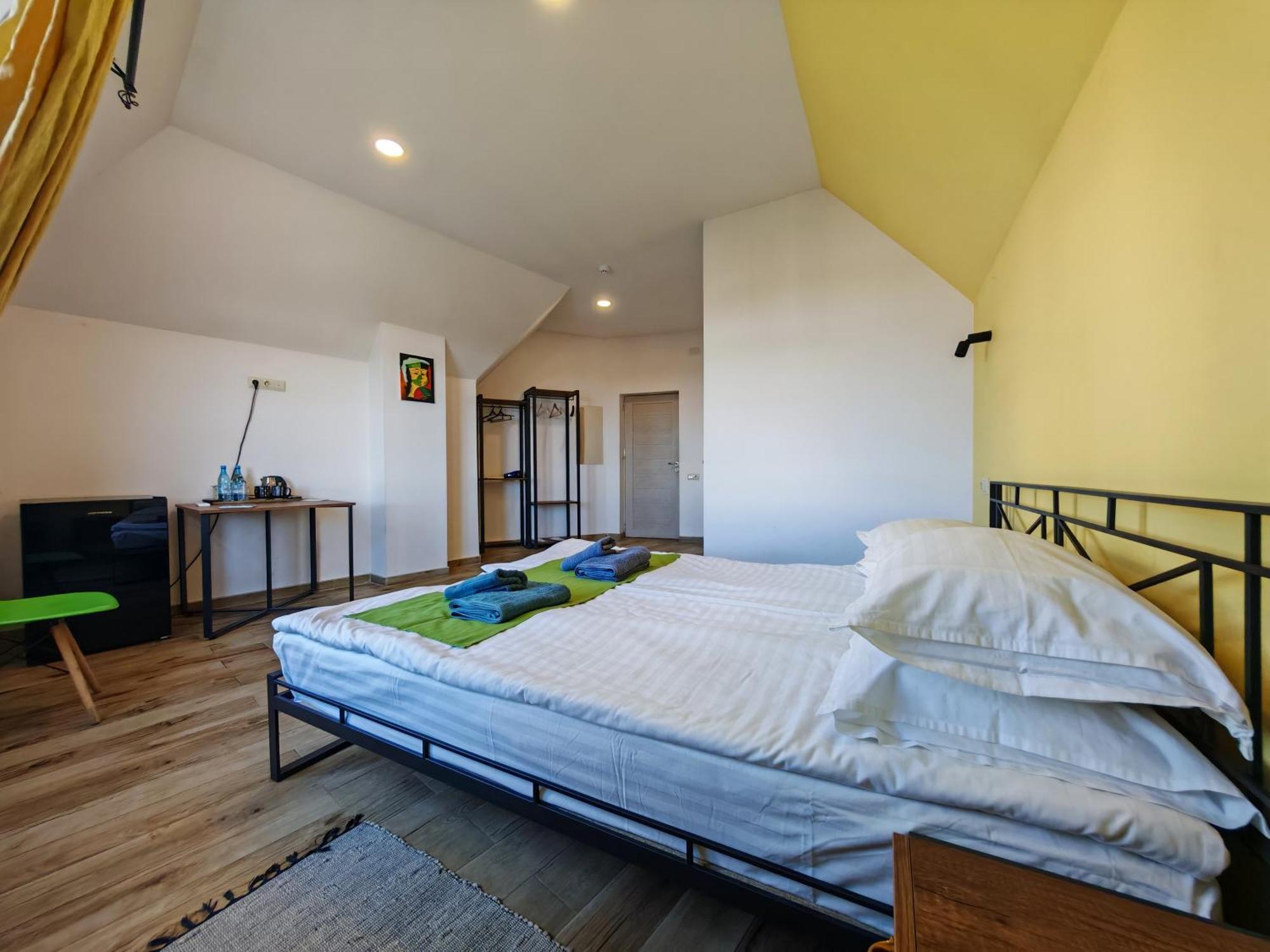 Blur Inn Gallery Erevan Exterior foto