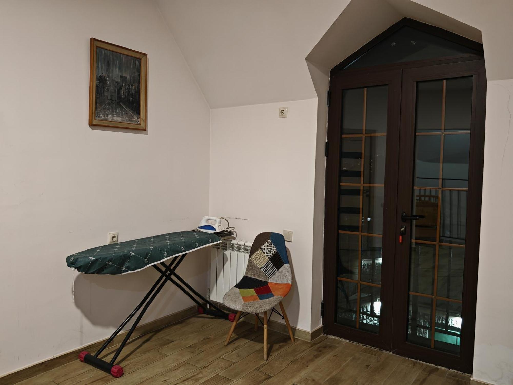 Blur Inn Gallery Erevan Exterior foto