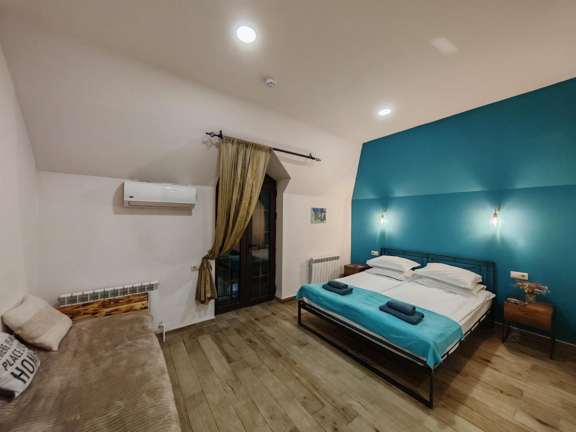 Blur Inn Gallery Erevan Exterior foto